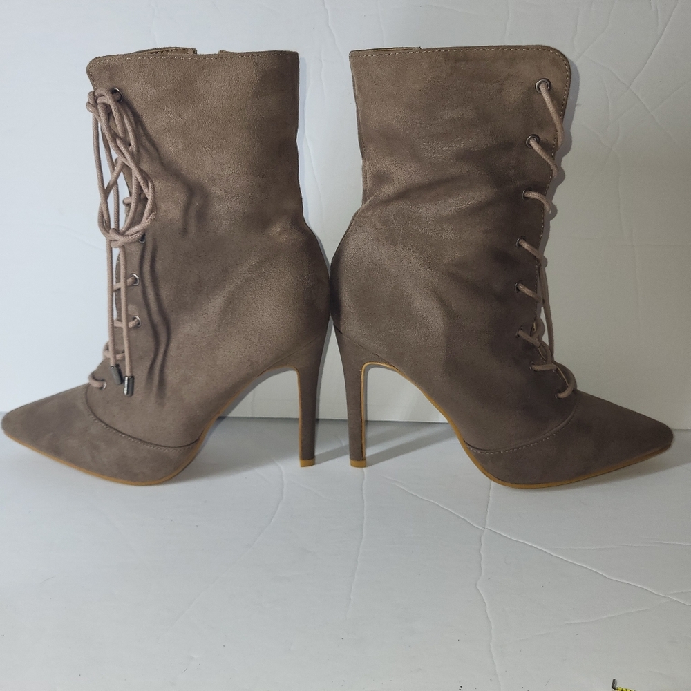 Etc! High Heeled Lace-up Booties